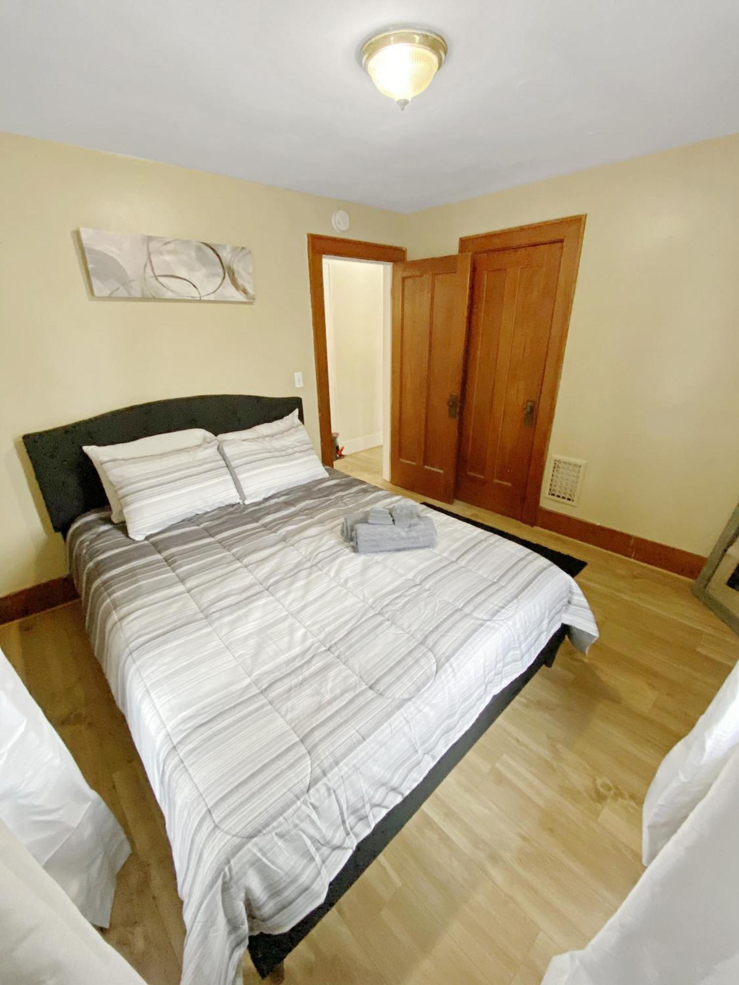 Lux 3Br, Steps From Airport, U Of R & Grocery Stores Rochester Exteriér fotografie