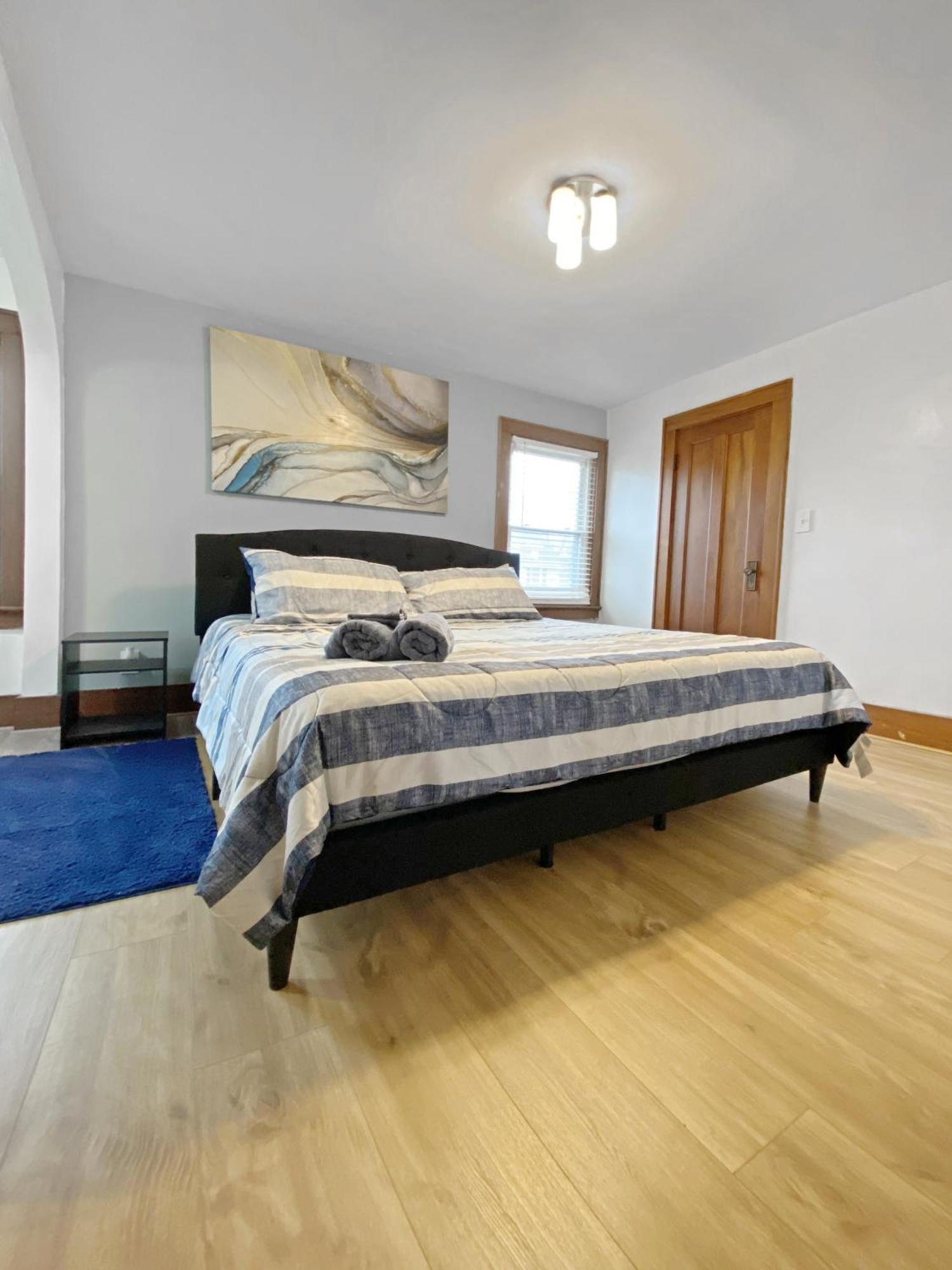 Lux 3Br, Steps From Airport, U Of R & Grocery Stores Rochester Exteriér fotografie