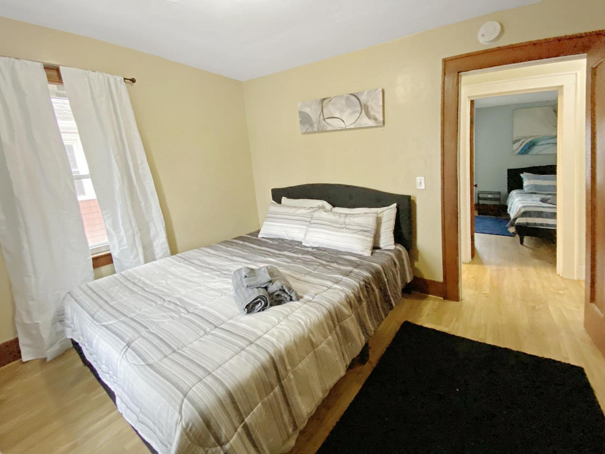 Lux 3Br, Steps From Airport, U Of R & Grocery Stores Rochester Exteriér fotografie
