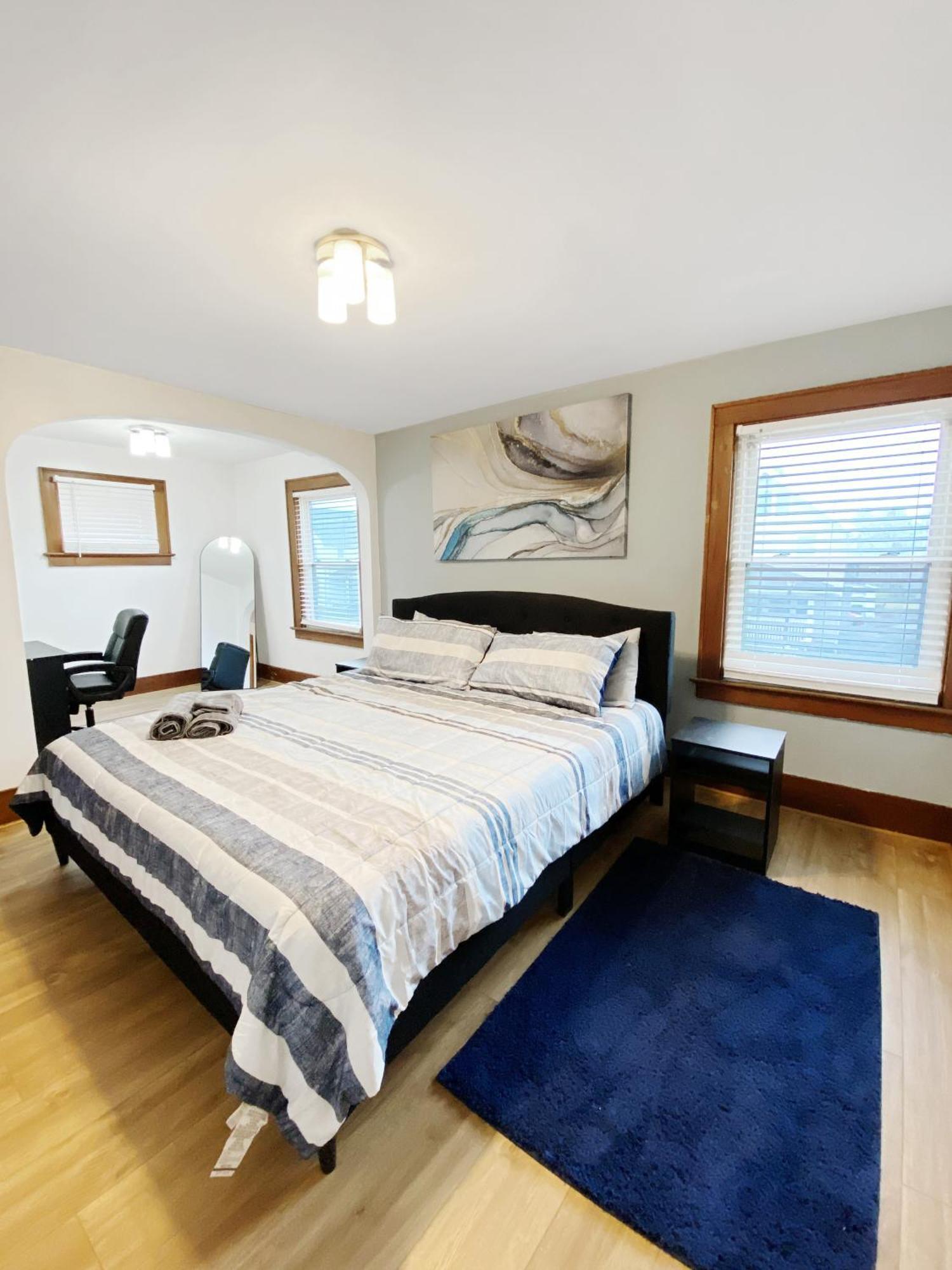 Lux 3Br, Steps From Airport, U Of R & Grocery Stores Rochester Exteriér fotografie