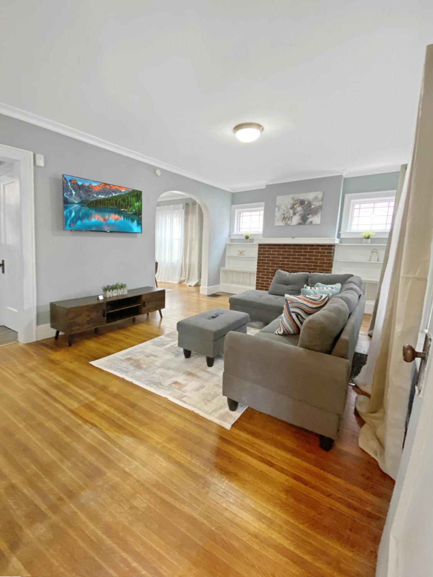 Lux 3Br, Steps From Airport, U Of R & Grocery Stores Rochester Exteriér fotografie